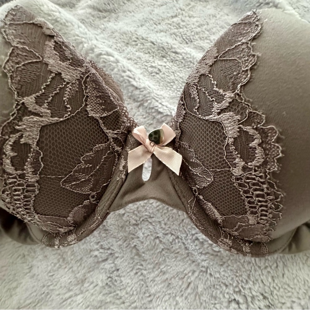 BODY BY VICTORIA PADDED PERFECT COVERAGE/ Elegant Lace Trim Bra